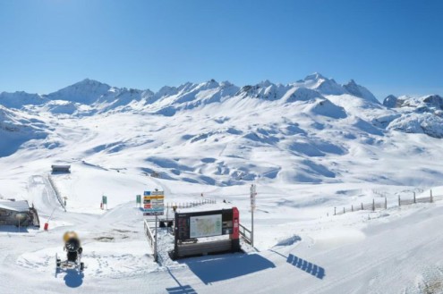 Good snow cover at altitude in Val d’Isère, France - Weather to ski – Snow report, 5 November 2025
