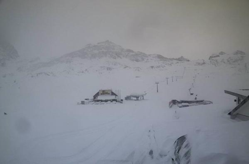 Cervinia, Italy - Weather to ski - Today in the Alps, 21 November 2015
