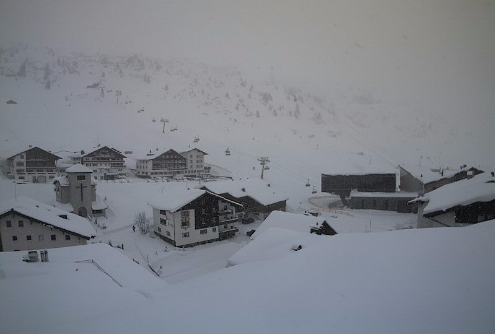 Zürs, Austria - Weather to ski - Today in the Alps, 16 January 2016