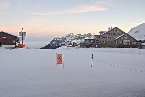 View of snow-covered piste at altitude in Engelberg, Switzerland – Weather to ski – Snow report, 6 January 2023