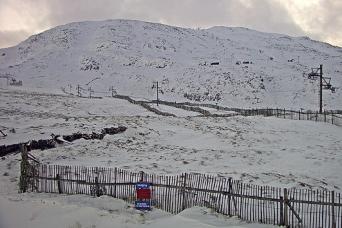 View of fairly snowy terrain in Glencoe, Scotland – Weather to ski – Snow report 18 January 2024