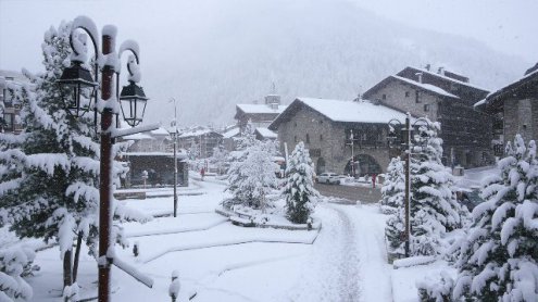Val d’Isère, France – Weather to ski – Today in the Alps, 26 March 2017