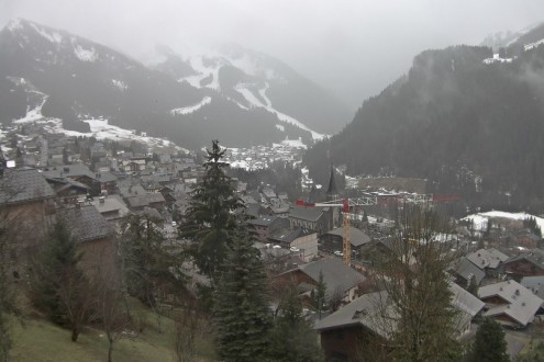 Cloudy skies over the ski resort of Châtel, France – Weather to ski – Today in the Alps, 18 January 2024
