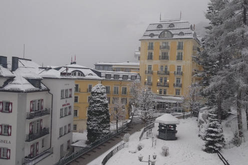 View of some of the beautifully restored Belle Epoque buildings after fresh snowfall in Bad Gastein, Austria - Weather to ski - Our blog: Bad Gastein - 5 reasons to visit this forgotten gem