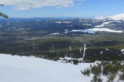 Snow on the slopes but snowless land in the valley in Mt Bachelor, Oregon on 23 April 2025 – Weather to ski – Who got the most snow in North America in 2024-25?