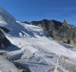 Poor snow conditions on the ski slopes on the Saas-Fee glacier on 29 September 2026