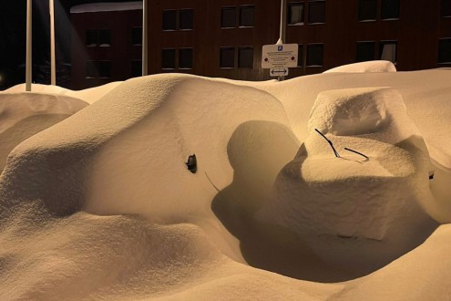 Cars covered in snow in La Plagne, France – Link to Weather to ski's full "Today in the Alps" report on weather and snow in the Alps on 17 February 2026